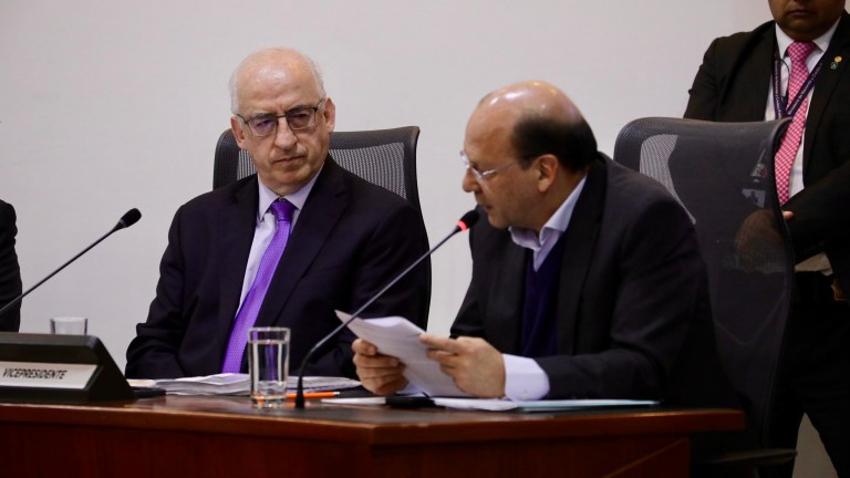 La reunión del Banrep que parece un “reality”: lo que está en juego con las tasas de interés