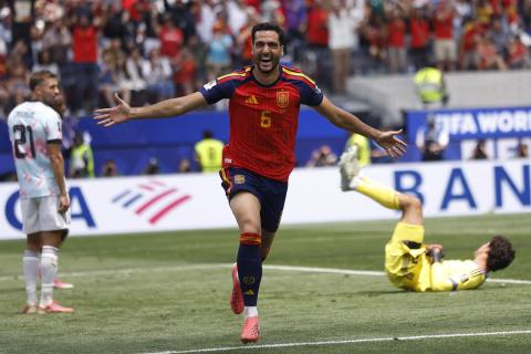 España ganó sobre la hora y jugará la segunda semifinal mundialista de su historia