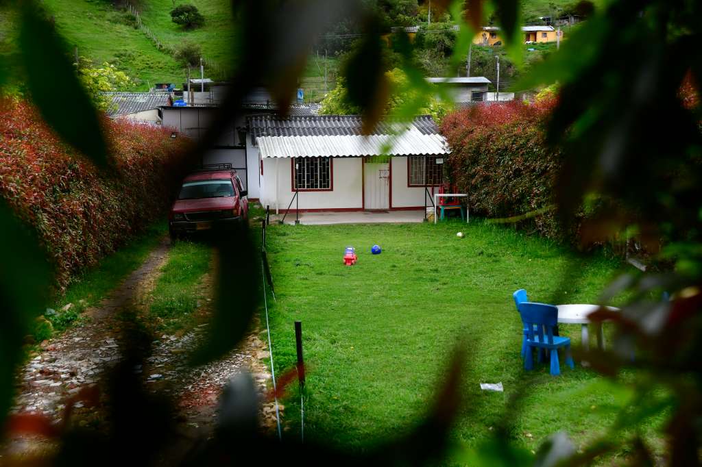 Sellamiento de este jardín infantil ubicado en la vereda la portada sector Villa García por parte de la Fiscalía luego de los hechos de desaparición y posterior fallecimiento del menor de edad Liam Rodríguez