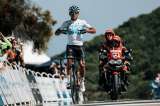 Histórico: Daniel Martínez ganó etapa reina de la París-Niza y Egan Bernal es el nuevo líder