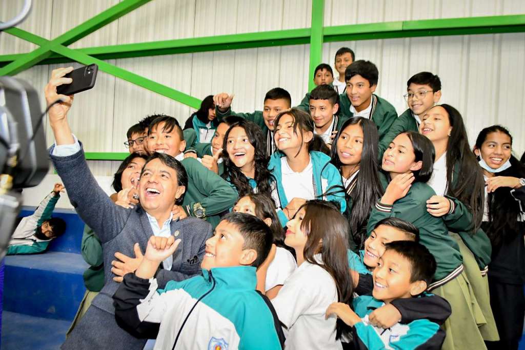 Alcalde Germán Chamorro de la Rosa en el I. E.M. Ciudadela Educativa de Pasto.