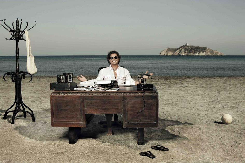 «El ser muy enamorado me puso a escribir» Carlos Vives