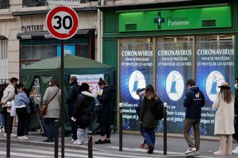 Nuevas medidas en Europa por propagación de la variante ómicron