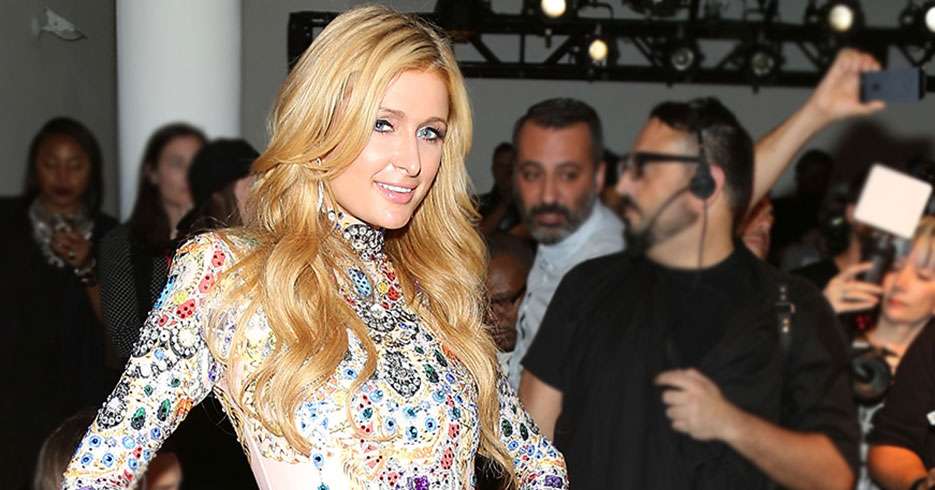 Molesta por una entrevista radial, Paris Hilton cancela rueda de prensa en Bogotá