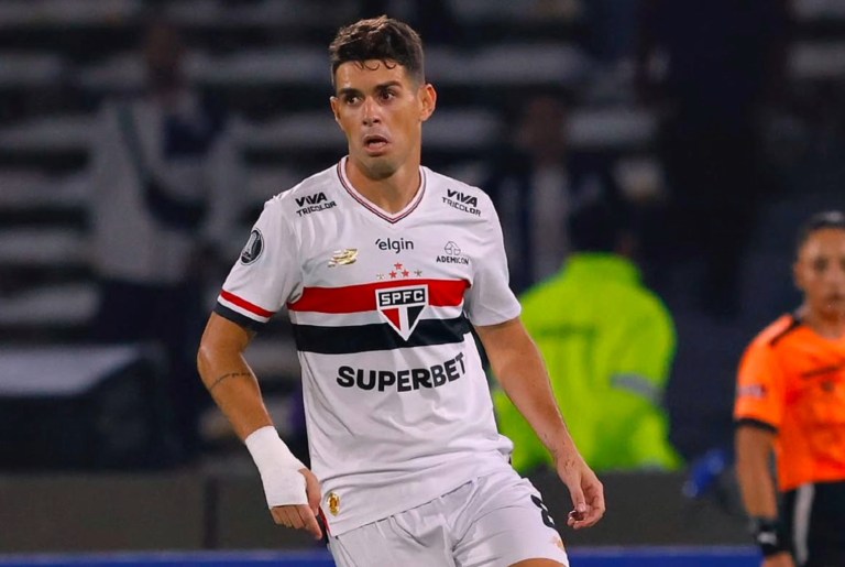 Exfigura de Brasil y de Chelsea fue hospitalizada tras desmayarse en entrenamiento