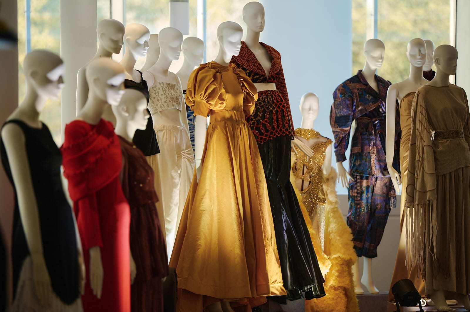 La moda latina desfiló por lo alto en la Semana de la Moda de Moscú