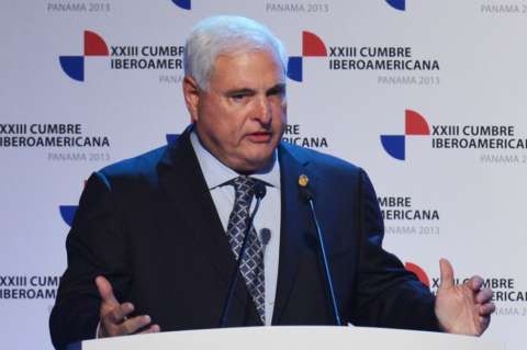 Expresidente Martinelli busca acuerdo para su caso de supuesto espionaje