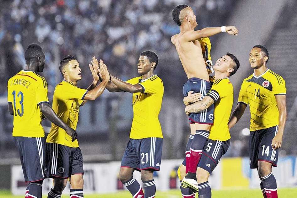 La selección sub-20 goleó a Brasil y logró el subtítulo suramericano. Ahora buscará un cupo a los Juego Olímpicos. / AFP