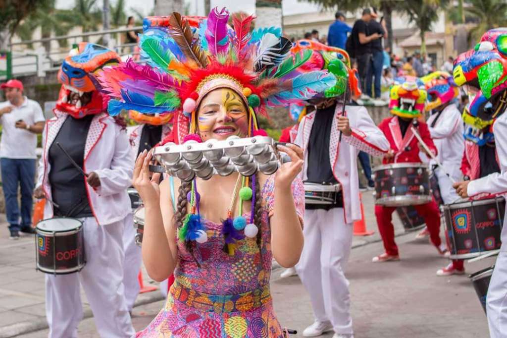 Imagen de una de las comparsas que desfilarán por las principales calles de Mosquera, Cundinamarca, durante el Festival de Festivales. / Foto: Óscar Flórez