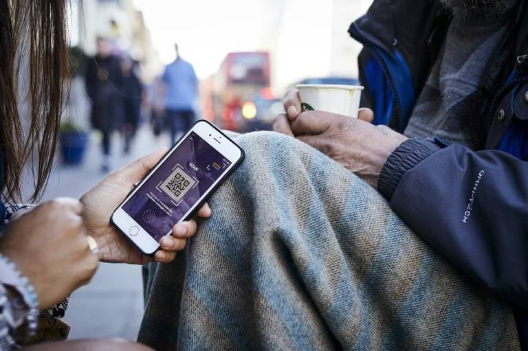 App de donaciones digitales combate la pobreza en las calles de Londres
