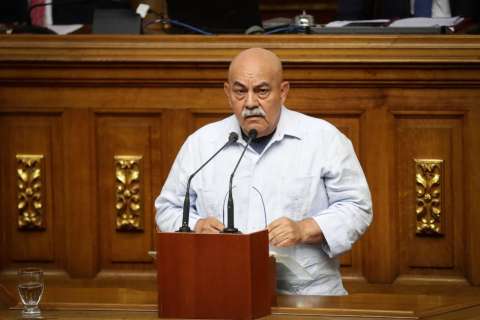 El coronavirus cerca al chavismo: mítico dirigente muere y otro ministro da positivo