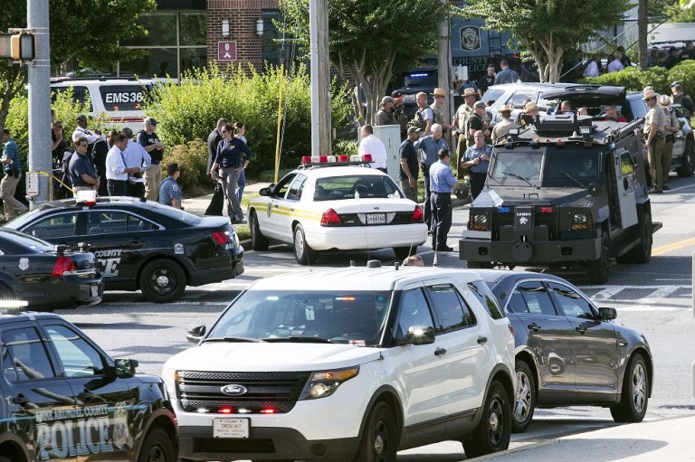 Al menos cinco muertos deja tiroteo en oficinas de periódico local en Maryland