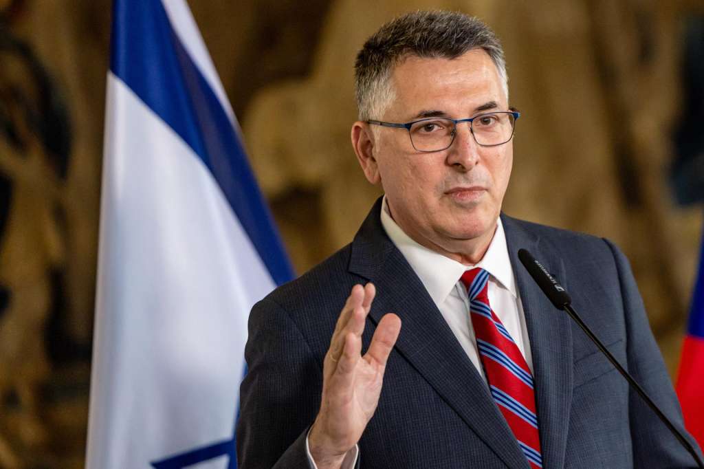 Prague (Czech Republic), 20/05/2026.- Israeli Foreign Minister Gideon Saar attends a joint press conference with the Czech foreign minister following their meeting at the Czernin Palace in Prague, Czech Republic, 20 May 2026. (República Checa, Praga) EFE/EPA/MARTIN DIVISEK