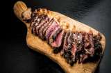 Comer carne roja y carnes procesadas acortaría la vida, según estudio