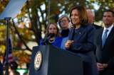 Harris apunta a los menores indocumentados para prevenir los peligros de Trump