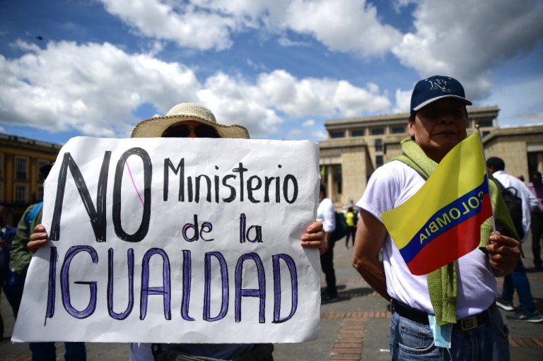 Entre las proclamas de los asistentes se alegaba que, según ellos, es innecesaria la creación del Ministerio de la Igualdad.
