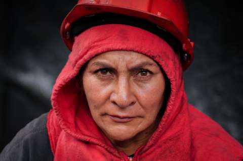 Ayda Nova, la “patiera” que desafía el miedo en las minas de carbón