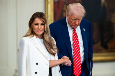 ¿Dónde está Melania? Una pregunta delicada en la Casa Blanca