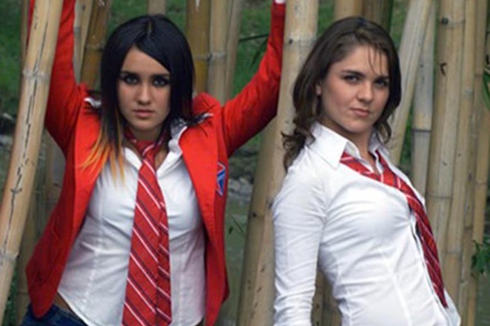José Luján y Roberta son las mejores amigas en ‘Rebelde’, serie mexicana que transmite Caracol Televisión.