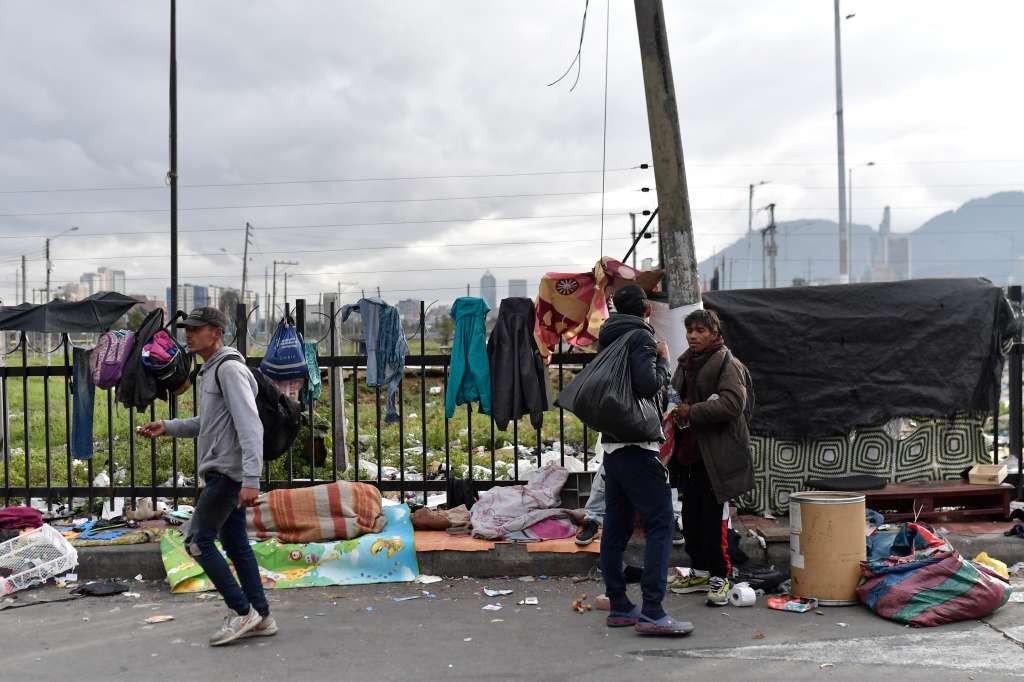 Operativo de la policía en el Barrio San Bernardo o Sanber, 250 uniformados participaron en la toma de ese sector del centro de la ciudad. Se incautaron más de 20.000 dosis de estupefacientes.