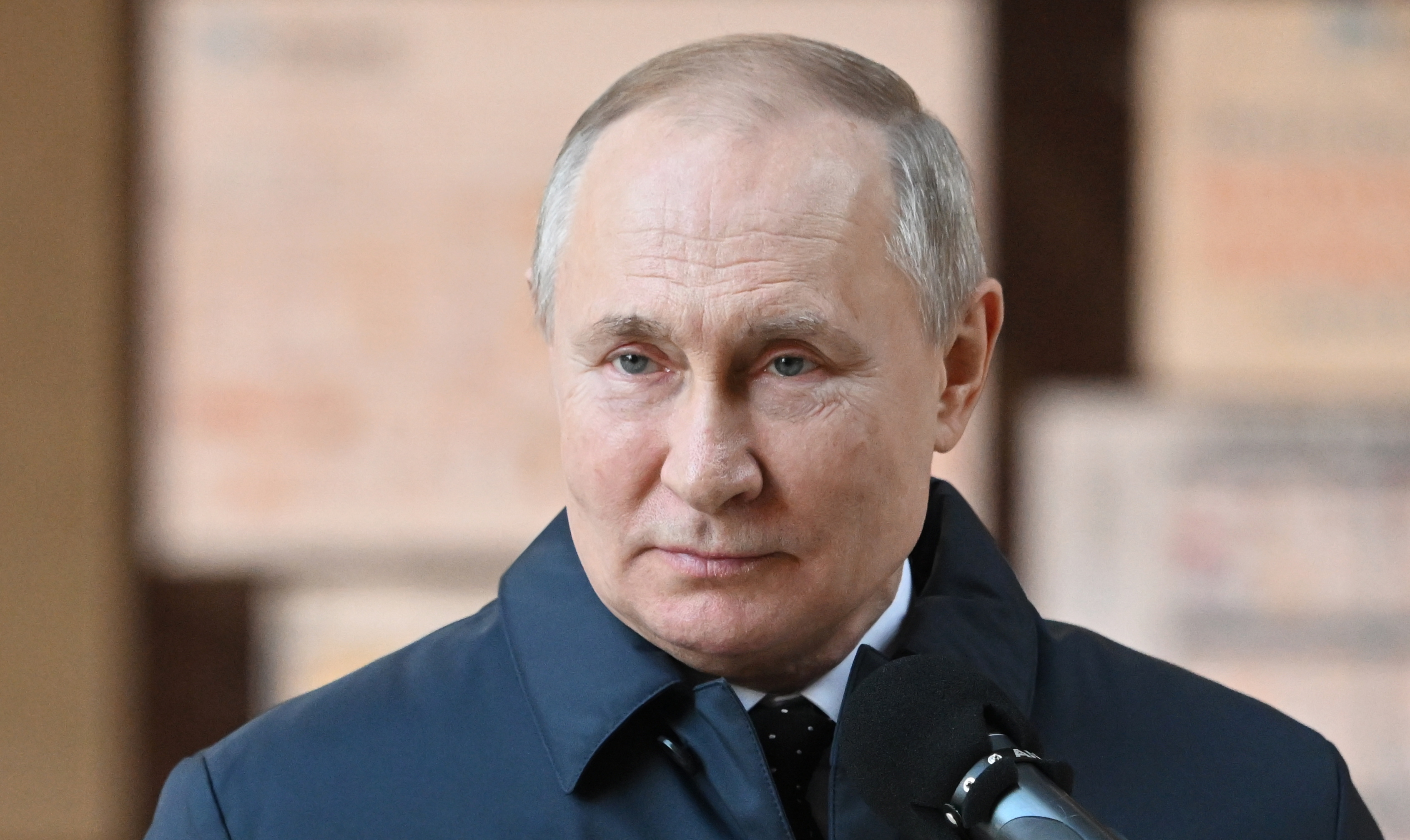 Moscow (Russian Federation), 26/02/2022.- Russian President Vladimir Putin visits the construction site of the National Space Agency on the premises of the Khrunichev State Research and Production Space Centre, in Moscow, Russia, 27 February 2022. (Rusia, Moscú) EFE/EPA/SERGEI GUNEYEV/SPUTNIK/KREMLIN POOL / POOL