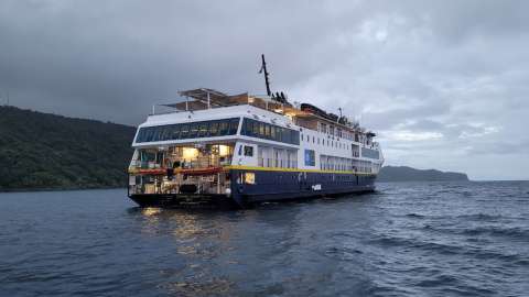 Así fue la histórica llegada del crucero National Geographic Quest a Córdoba