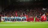 “God Save the King”, el himno fue abucheado en el partido de Liverpool