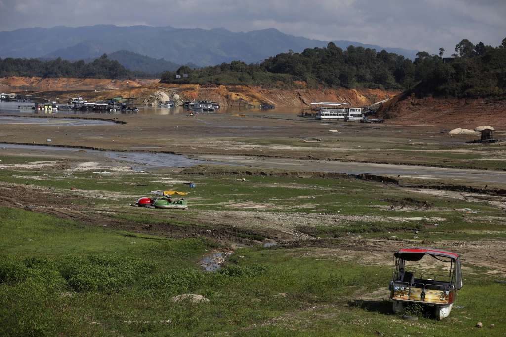 Embalse de Guatapé en abril de 2024.