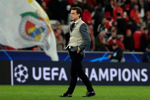 Brujas despide a su técnico tras la humillante derrota contra Benfica