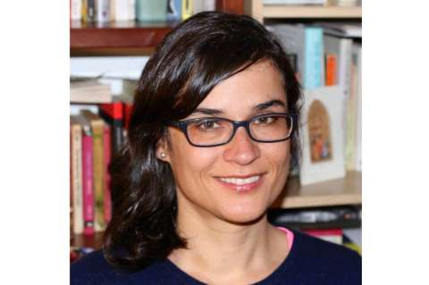 U. de los Andes despide a la escritora Carolina Sanín