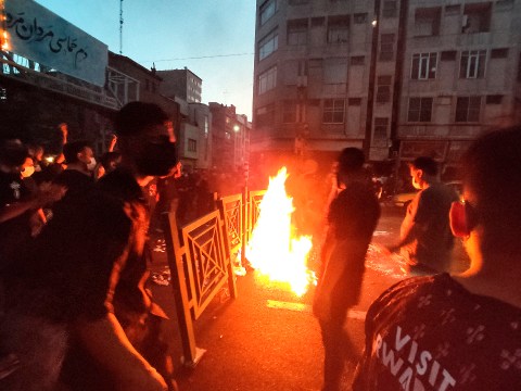 Muerte de Mahsa Amini desató protestas en Irán donde han muerto ocho personas