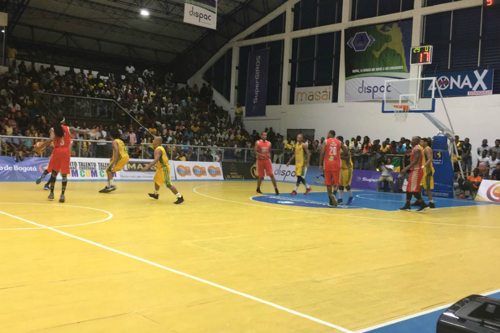 Fastbreak derrotó este viernes 84-74 a Cimarrones de Chocó. / DPB