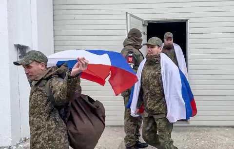 Se inicia la tregua entre Ucrania y Rusia por la Pascua ortodoxa