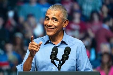 Obama incluye a “Perro Negro”, de Bad Bunny y Feid, en su lista de canciones
