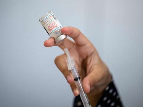 Facebook e Instagram eliminan a un grupo antivacunas de los más grandes de EE. UU.