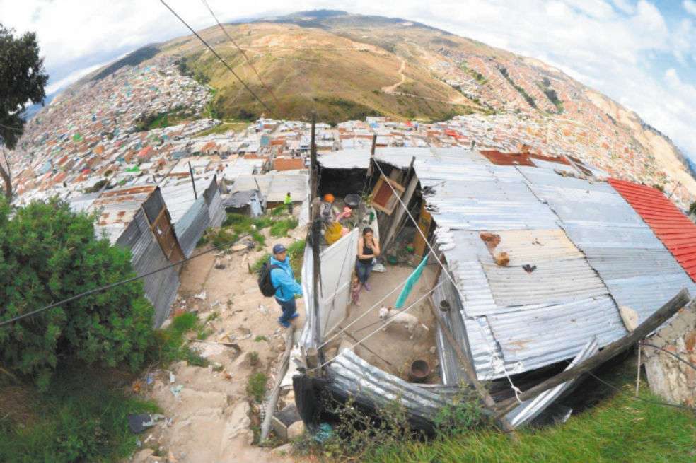 Las casas de zinc y adobe son las más habituales en la panorámica del Caracolí. / Fotos: Cristian Garavito