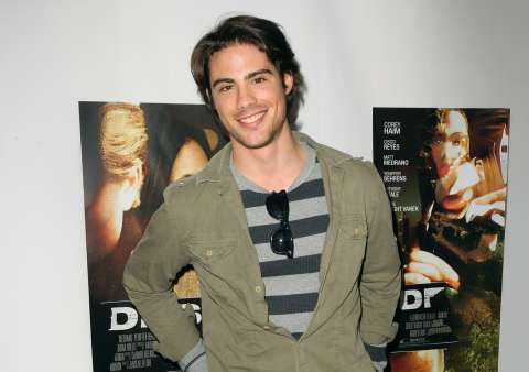 Muere actor de la serie ‘Jane the Virgin’. Fue hallado sin vida en su casa