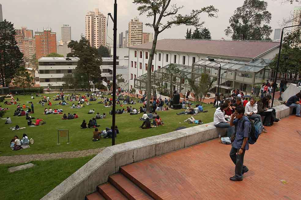 De los 2 mil universitarios que ingresaron a la U. de los Andes, más de 600 son beneficiarios del programa de becas. / Archivo