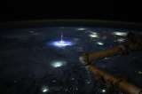 Astronauta de la NASA captura impresionante “evento luminoso” en la atmosfera de la Tierra