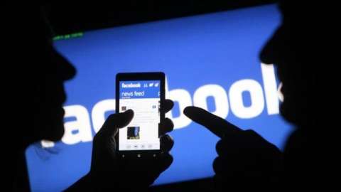 Facebook rastrea el movimiento del ratón de los computadores de sus usuarios