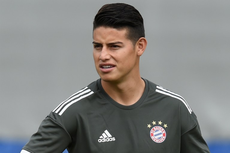Neuer elogia a James en medio de un Bayern Múnich en crisis