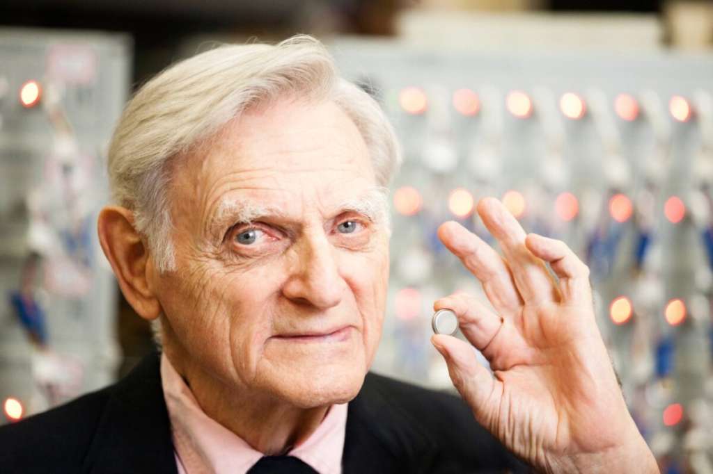 "Goodenough era un servidor público dedicado, un mentor codiciado y un inventor brillante pero humilde", dijo la Universidad de Texas a través de un comunicado. / Universidad de Texas