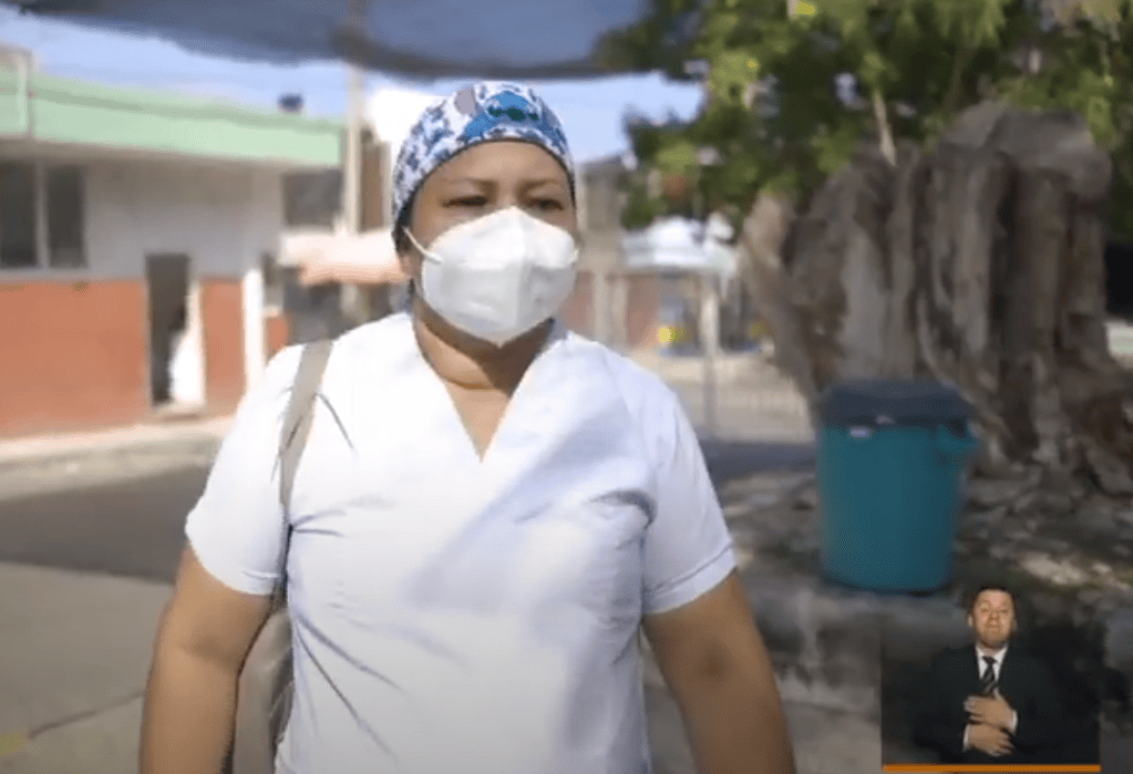 La mujer trabaja en el Hospital Universitario de Sincelejo.