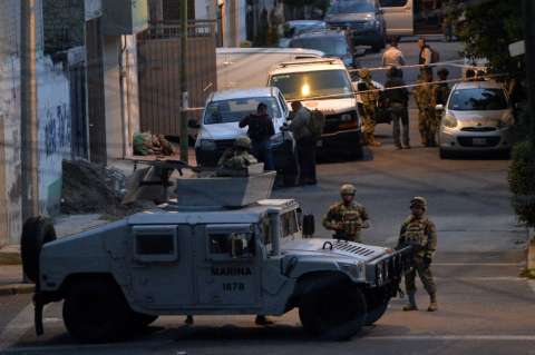 Enfrentamientos armados en dos balnearios de México dejan 18 muertos