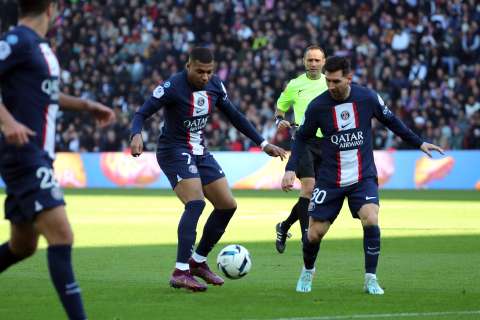 PSG no desentona y es más líder que nunca en Francia