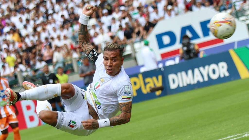 Dayro Moreno anotó su gol 224 en el Palogrande en el duelo Once Caldas vs. Envigado. Alcanzó a Sergio Galván Rey como máximo goleador del fútbol colombiano.