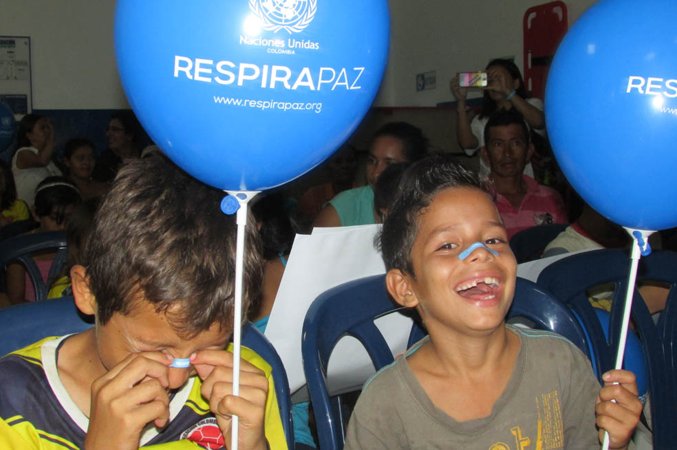 Una sala llena de niños espera con ansias la presentación de la película ‘Mateo’. / Mariángela Urbina Castilla - Villavicencio