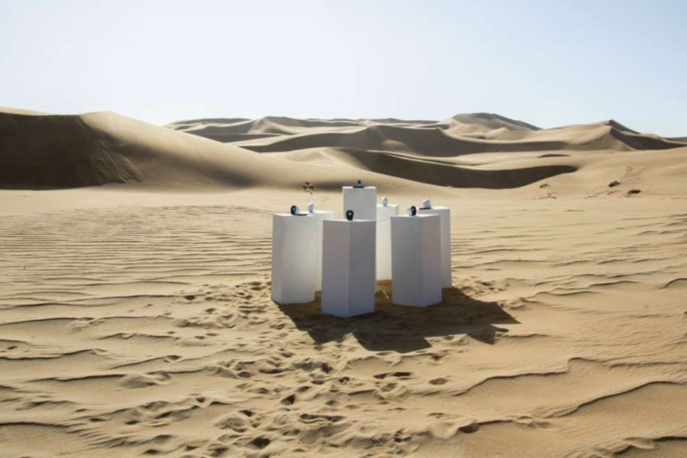 La instalación "Toto Forever", ubicada en el desierto de Namibia. / maxsiedentopf.com