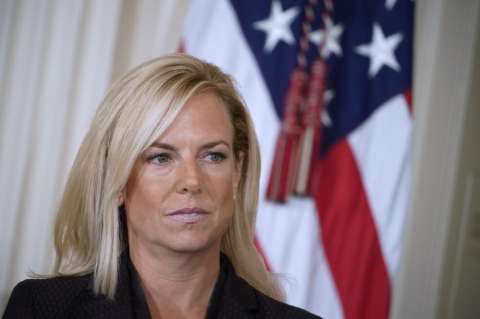Trump anuncia que secretaria de Seguridad Nacional de EE.UU. deja su puesto. ¿Por qué?