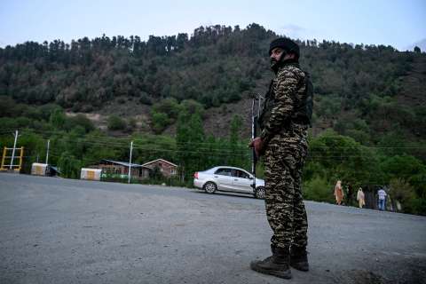 Cachemira: India cierra su frontera con Pakistán y suspende tratado por atentado